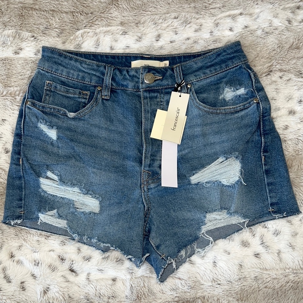 NWT TGLA Francesca’s Distressed Denim Shorts Size 26